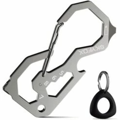 LIFCAUSAL Mousqueton Multifonction Avec étui AirTag, Outil De Carte De Crédit EDC Avec Ouvre-bouteille, Tournevis, Clé Hexagonale, Levier Pour Randonnée, Camping, Voyage, Aventure.