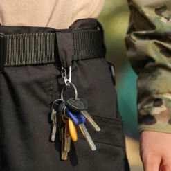 MèREÉTERNEL Clip Mousqueton, Mousqueton à Ressort En Alliage D'aluminium, Clip Porte-clés Mousqueton Pour Les Activités De Plein Air, Telles Que Le Camping, L'escalade, La Pêche, La Randonnée ,1 Pièce Ternel -Equipement antichute Soldes 67550055 4